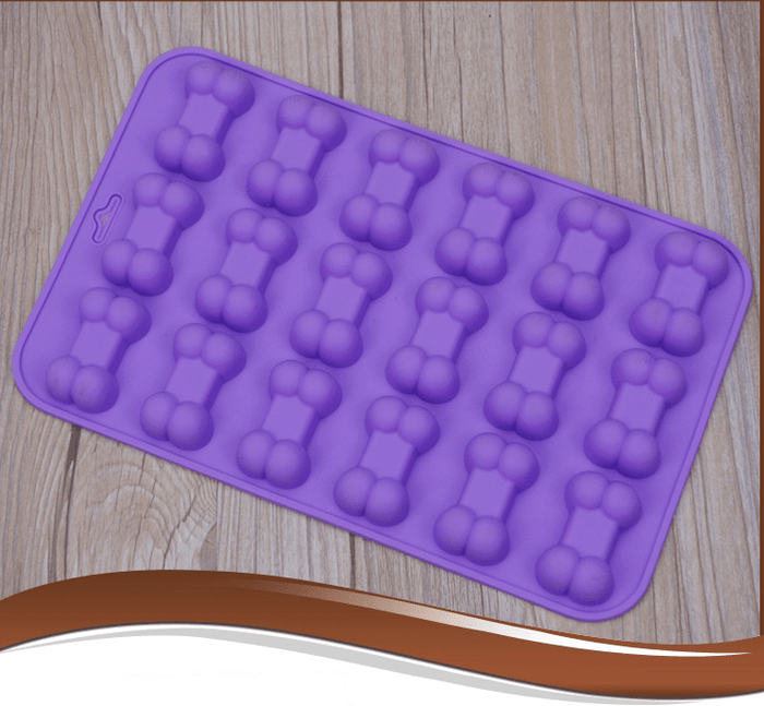 Gadget Gerbil 18 Slot Silicone Dog Bone Shaped Baking Mold